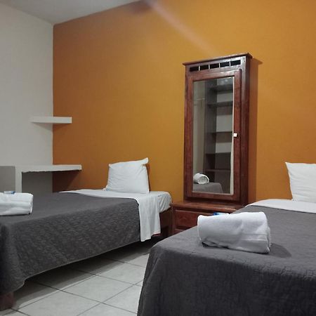 Residencia San Pablo Hostel Queretaro Exterior photo